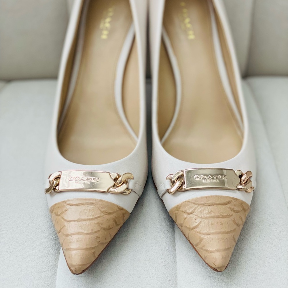CUTEST COACH pump heels for work or GIRLS night out 🍹